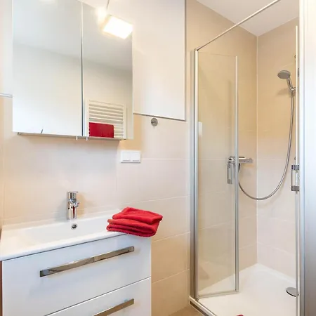 Landblick Apartment *
